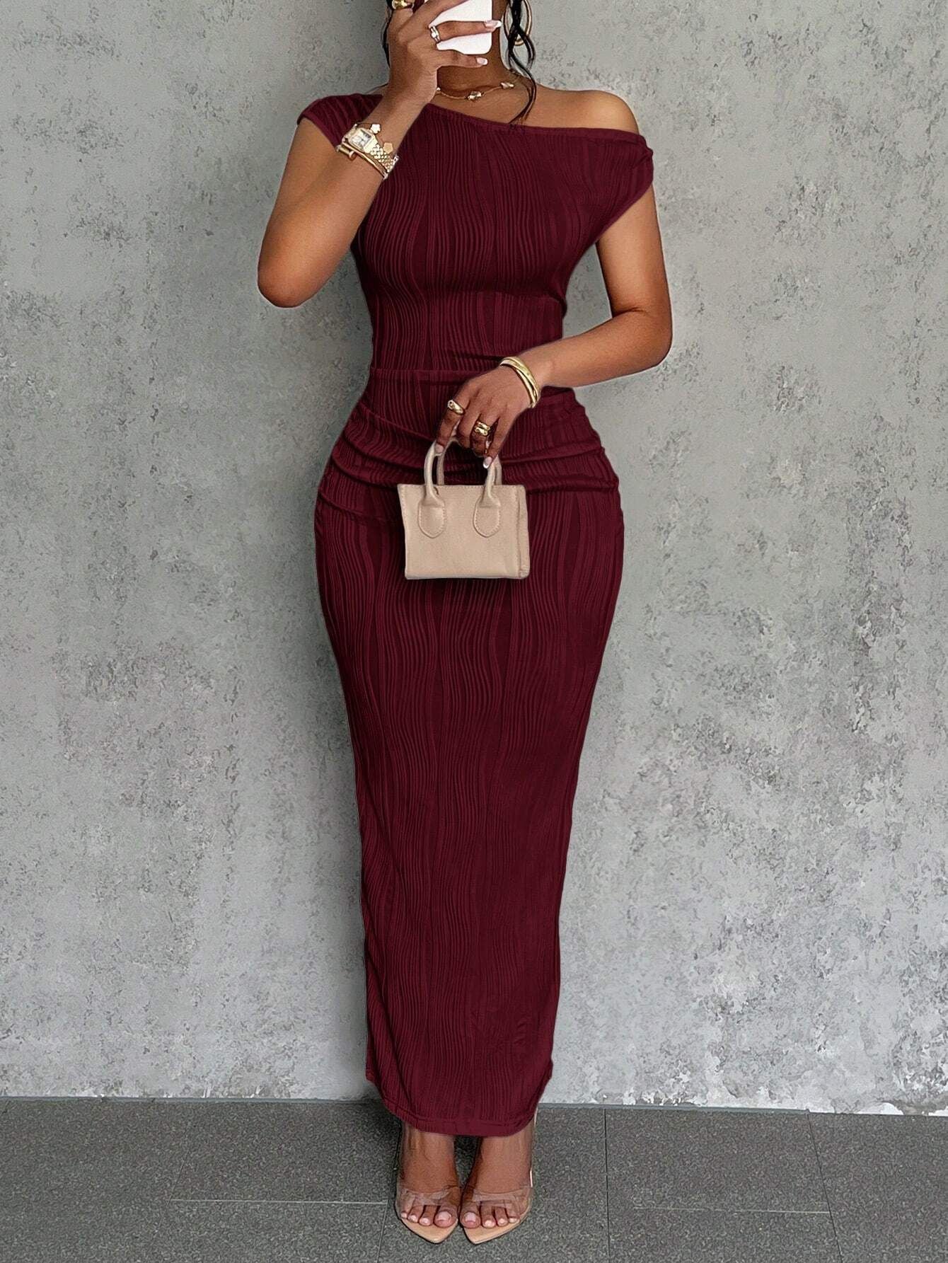 Fashionable water ripple off-shoulder dress